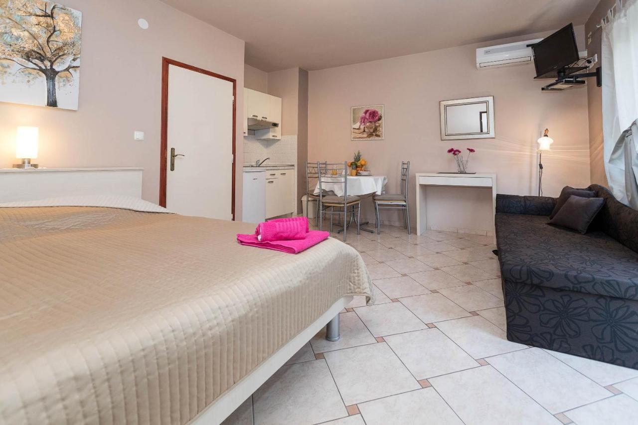 Apartments Karmen 1 Crikvenica Zewnętrze zdjęcie